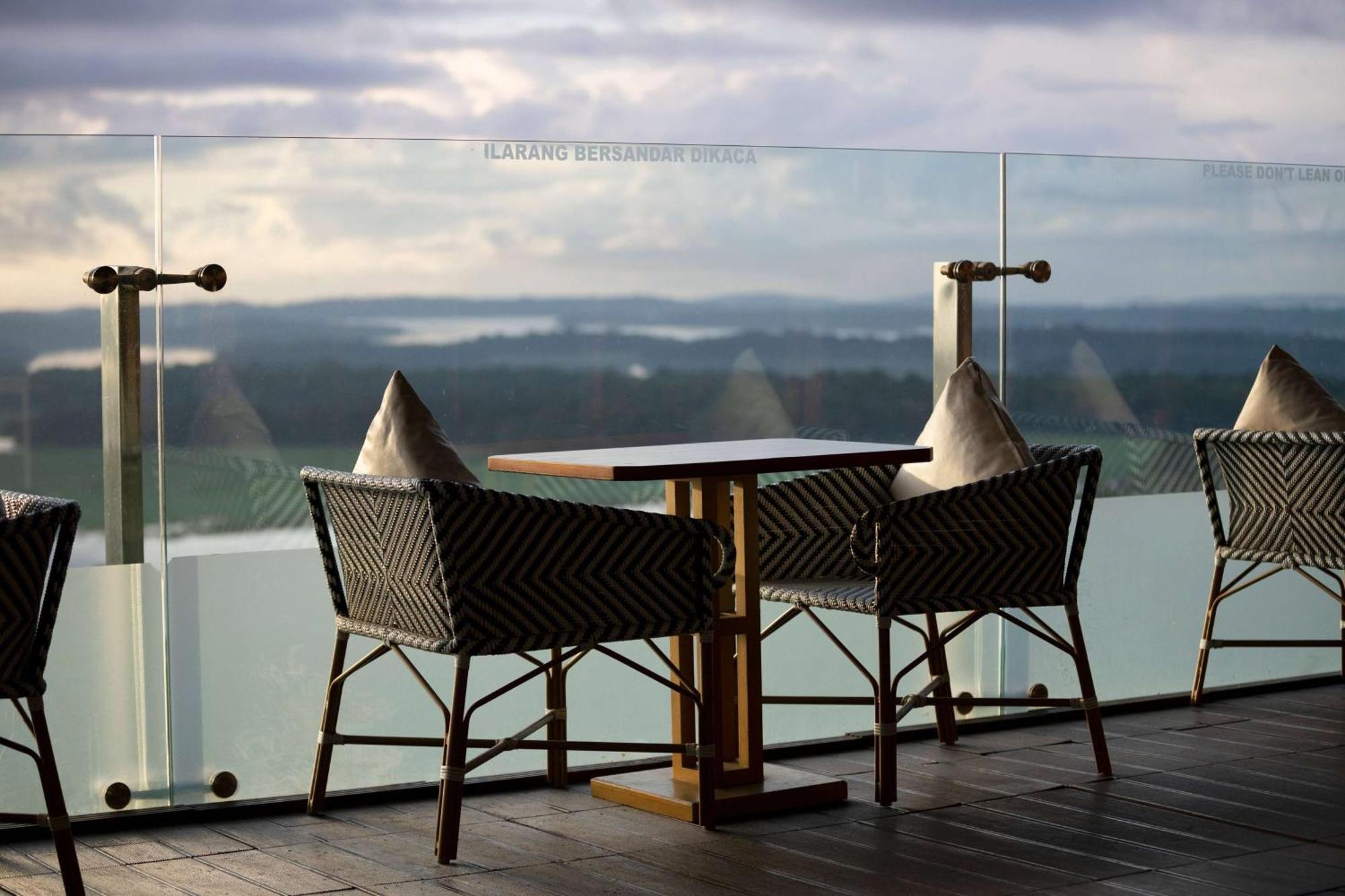 เบสต์ เวสเทิร์น พรีเมียร์ ปันบิล Hotel Batam ภายนอก รูปภาพ